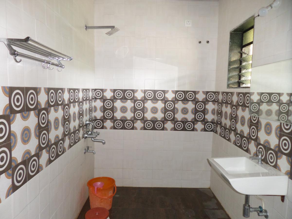 Готель Atithi Farm House Borlai Екстер'єр фото